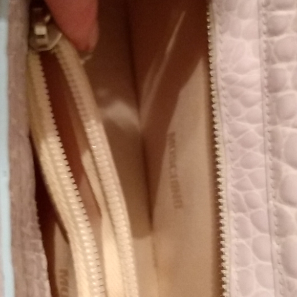 💜 MOSCHINO PURSE💜 - Picture 6 of 7